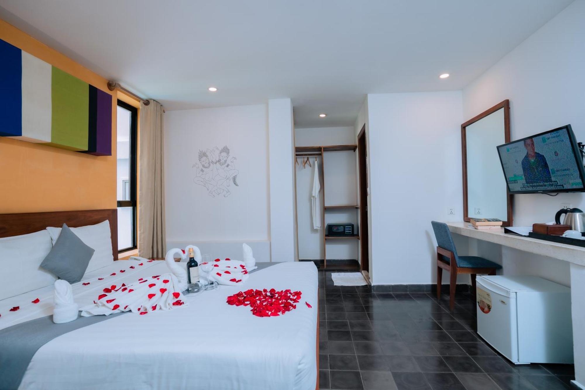 Home Chic Hotel Phnom Penh Luaran gambar