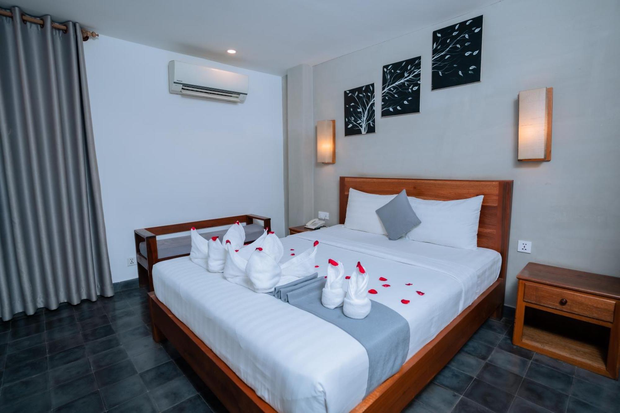 Home Chic Hotel Phnom Penh Luaran gambar