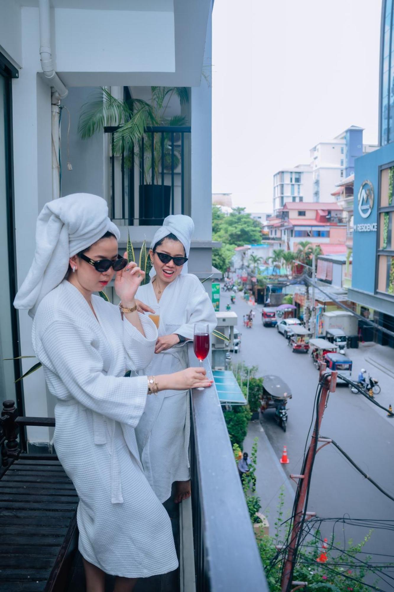 Home Chic Hotel Phnom Penh Luaran gambar